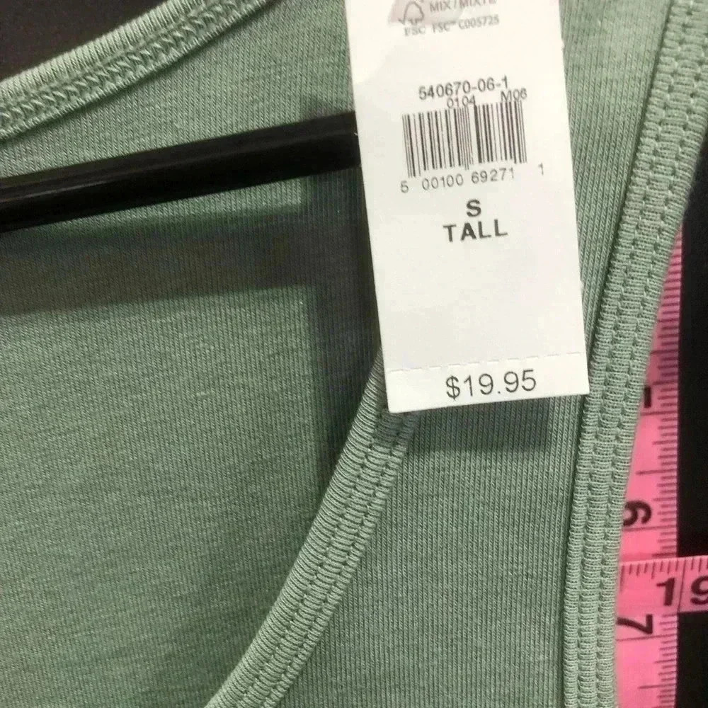 Gap Slim Fit Green Scoop Neck Modern Tank Top/Shell - size S Tall